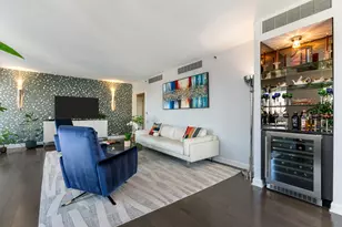 161 E Chicago Ave, Chicago, IL 60611 - Photo 6