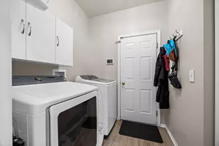 2321 Amsterdam Cir, Montgomery, IL 60538 - Photo 40