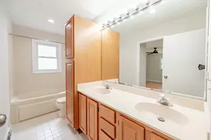 1722 W Pheasant Trail, Mount Prospect, IL 60056 - Photo 10