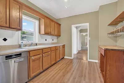 111 Buchanan Street, Morris, IL 60450 - Photo 6