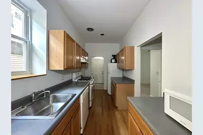 1358 N Bosworth Avenue #3, Chicago, IL 60642 - Photo 2