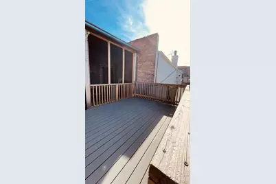 1942 W Irving Park Road #2, Chicago, IL 60613 - Photo 18