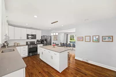 100 N Eastwood Avenue, Mount Prospect, IL 60056 - Photo 16