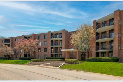 1405 E Central Road #316B, Arlington Heights, IL 60005 - Photo 1