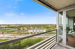 9655 Woods Dr, Skokie, IL 60077 - Photo 16