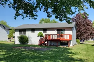 154 Columbia St NW, Poplar Grove, IL 61065 - Photo 6