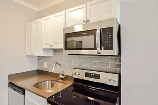 817 W Lakeside Pl, Chicago, IL 60640 - Photo 4