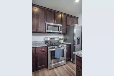 1120 Eagles Crest Drive, Davenport, IA 52804 - Photo 8