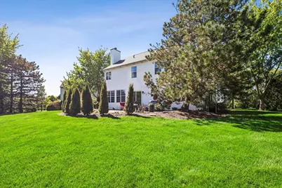 14087 Glenwood Court, Libertyville, IL 60048 - Photo 32