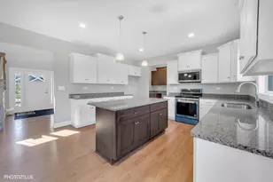 19943 Silverside Dr, Tinley Park, IL 60487 - Photo 10