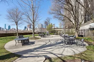 155 N Harbor Dr, Chicago, IL 60601 - Photo 18
