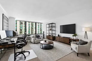 155 N Harbor Dr, Chicago, IL 60601 - Photo 2