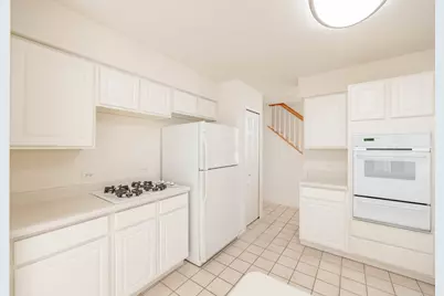 1716 Normandy Woods Court, Grayslake, IL 60030 - Photo 8