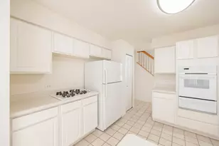 1716 Normandy Woods Ct, Grayslake, IL 60030 - Photo 8