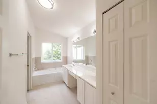 1716 Normandy Woods Ct, Grayslake, IL 60030 - Photo 12