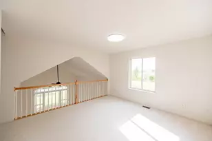1716 Normandy Woods Ct, Grayslake, IL 60030 - Photo 14