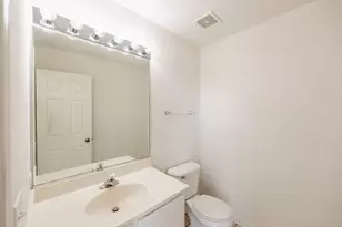1716 Normandy Woods Ct, Grayslake, IL 60030 - Photo 10