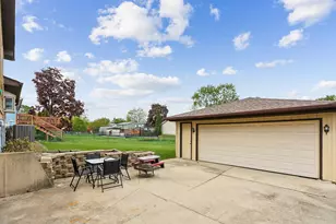 7422 162nd St, Tinley Park, IL 60477 - Photo 16