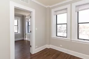 817 W Lakeside Pl, Chicago, IL 60640 - Photo 14