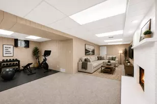 128 N Hale Ave, Bartlett, IL 60103 - Photo 16