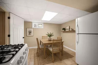 128 N Hale Avenue, Bartlett, IL 60103 - Photo 12