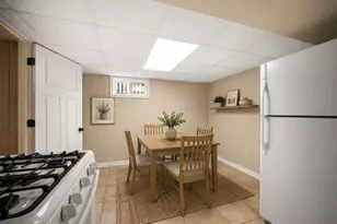 128 N Hale Ave, Bartlett, IL 60103 - Photo 12