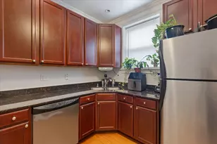 7050 N Damen Ave, Chicago, IL 60645 - Photo 10