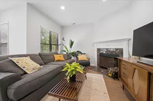 6348 N Magnolia Ave, Chicago, IL 60660 - Photo 4