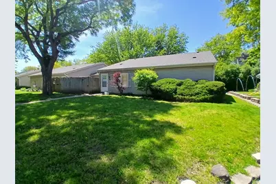 12 Fernwood Drive #O, Bolingbrook, IL 60440 - Photo 4