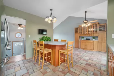 829 Colony Court, Lindenhurst, IL 60046 - Photo 12