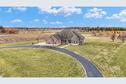 2595 County Road 500 E, Mahomet, IL 61853 - Photo 4