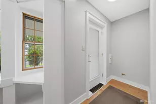 10428 S Springfield Ave, Chicago, IL 60655 - Photo 4