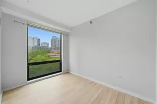 1 E 8th St, Chicago, IL 60605 - Photo 14
