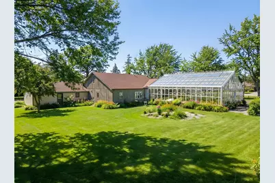 1126 E State Street, Sycamore, IL 60178 - Photo 2