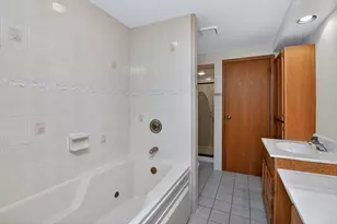 9042 Fairlane Dr, Bridgeview, IL 60455 - Photo 16