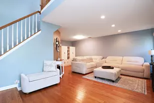 1259 Old Mill Ln, Elk Grove Village, IL 60007 - Photo 4