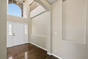 1820 Broadsmore Dr, Algonquin, IL 60102 - Photo 2