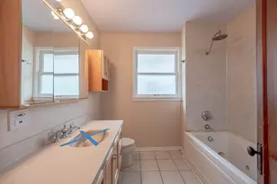 630 Forest Ave, Elgin, IL 60120 - Photo 14