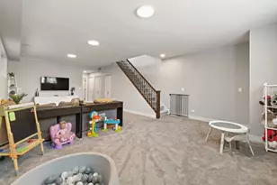 3532 N Kolmar Ave, Chicago, IL 60641 - Photo 28