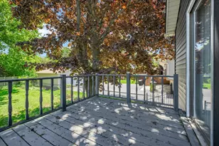 535 Garnett Ave, Winthrop Harbor, IL 60096 - Photo 10