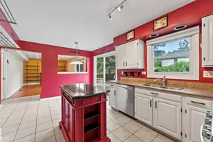 2158 Countryside Cir, Naperville, IL 60565 - Photo 14