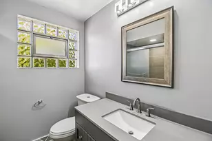 350 Carey Ct, Chicago Heights, IL 60411 - Photo 6