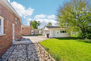 350 Carey Ct, Chicago Heights, IL 60411 - Photo 16