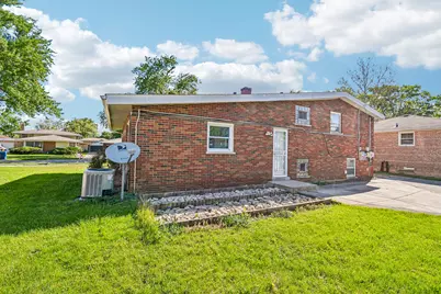 350 Carey Court, Chicago Heights, IL 60411 - Photo 30