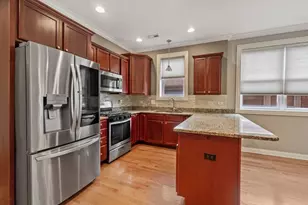 5691 W Higgins Ave, Chicago, IL 60630 - Photo 6
