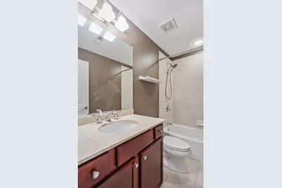 5691 W Higgins Avenue #2W, Chicago, IL 60630 - Photo 12
