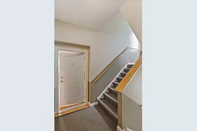 5691 W Higgins Avenue #2W, Chicago, IL 60630 - Photo 16