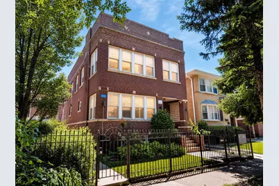 4821 W Cornelia Avenue, Chicago, IL 60641 - Photo 1