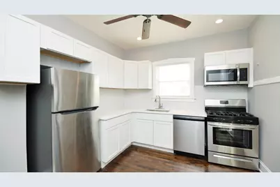 4821 W Cornelia Avenue, Chicago, IL 60641 - Photo 10