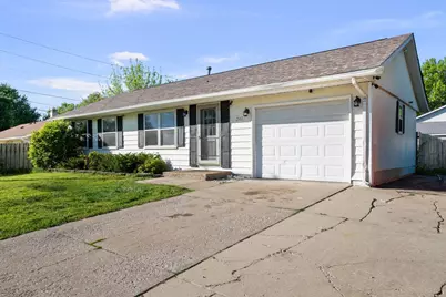 301 30th Avenue W, Milan, IL 61264 - Photo 2